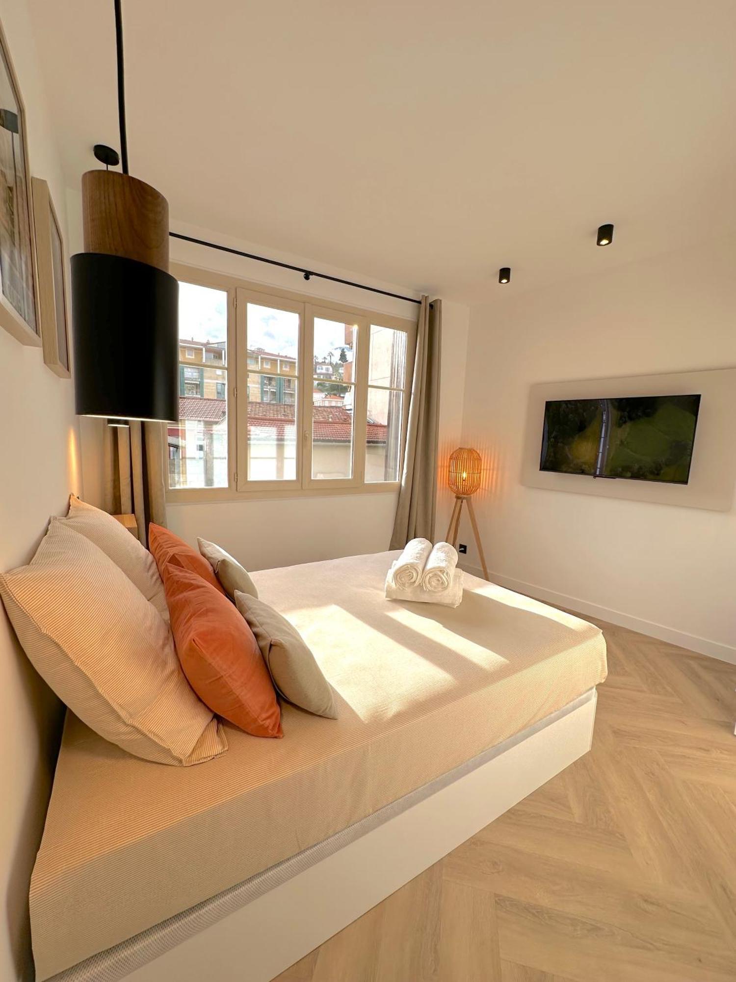 Monaco # Menton - 6 Persons - 2 Bedrooms - Full Renovated - Private Parking - Hypercenter - Clim - Beach And Sun Exterior foto